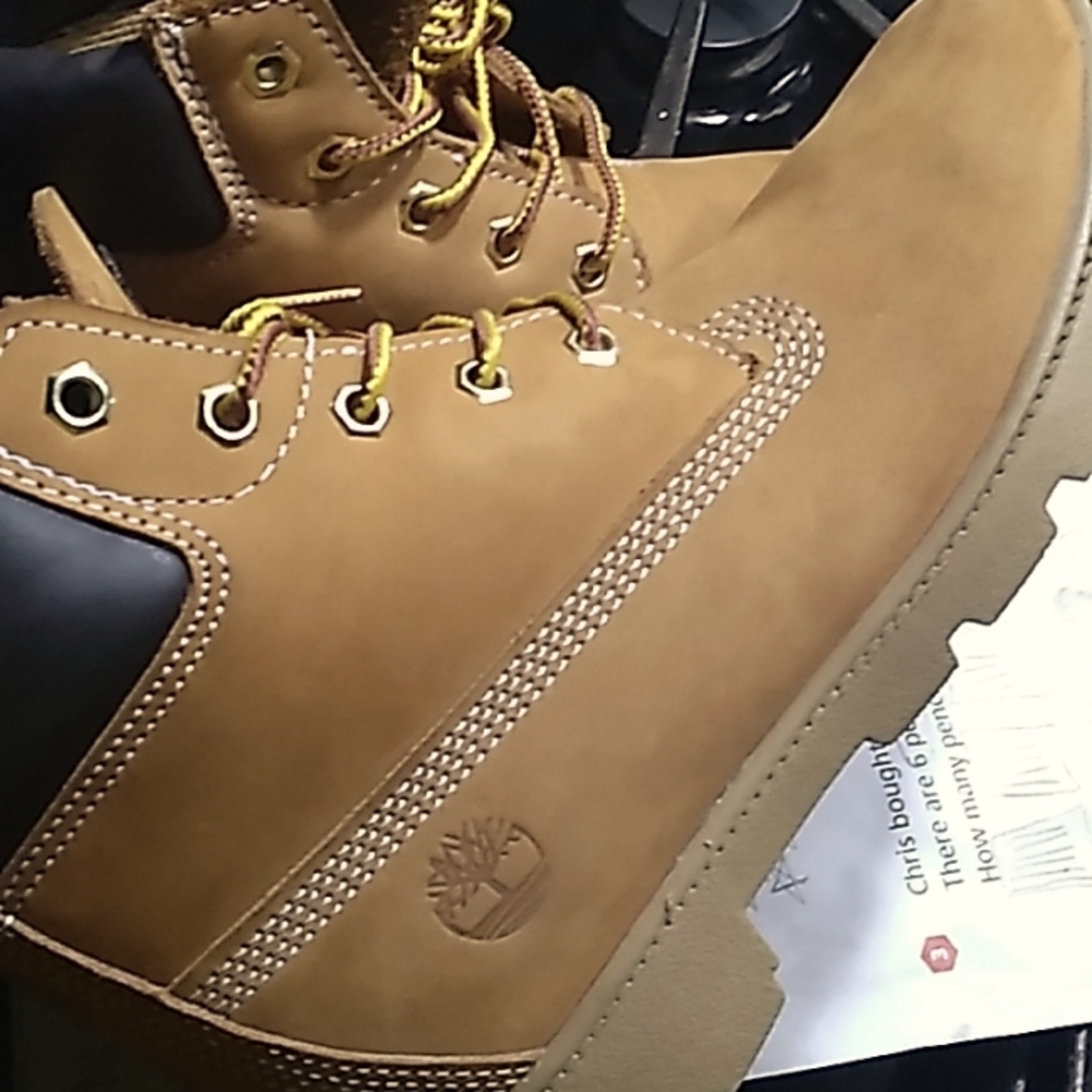 JUNIOR TIMBERLAND® CLASSIC 6-INCH WATERPROOF BOOT 